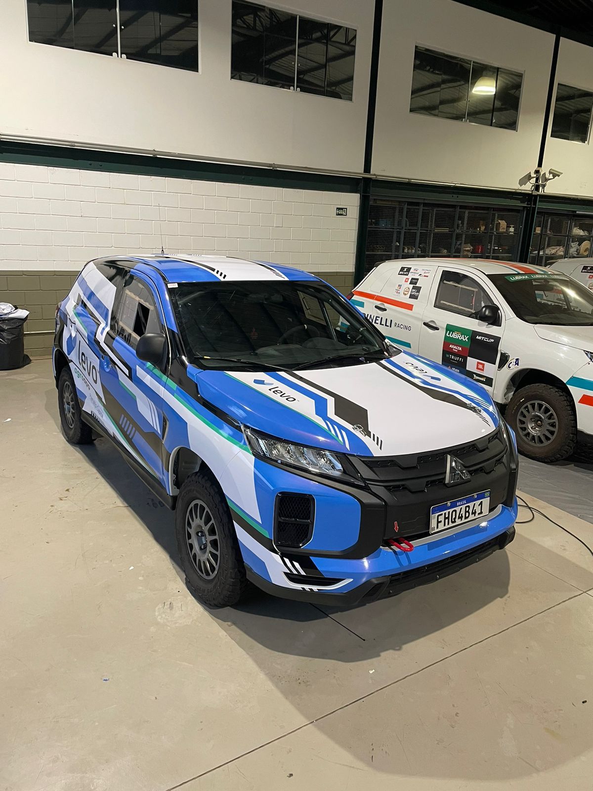 Mitsubishi Outlander R 2014