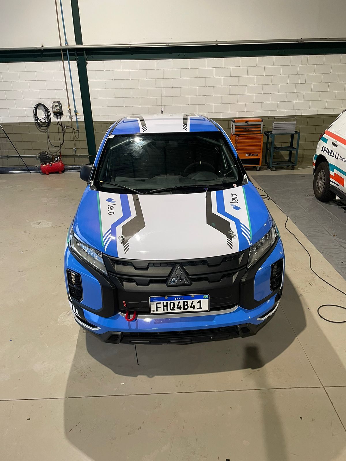 Mitsubishi Outlander R 2014