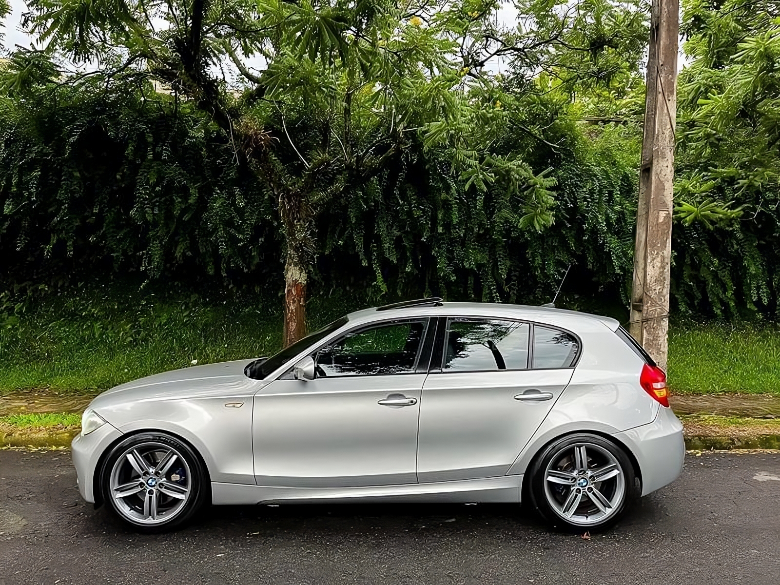 BMW 130 ano 2011