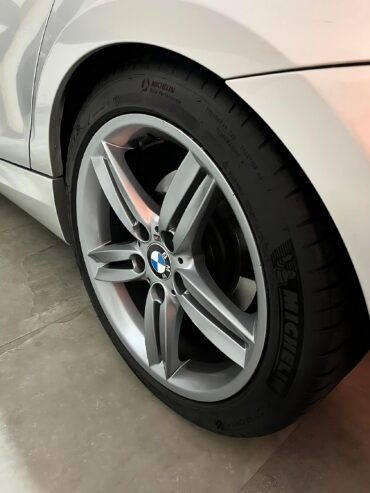 BMW 130 ano 2011