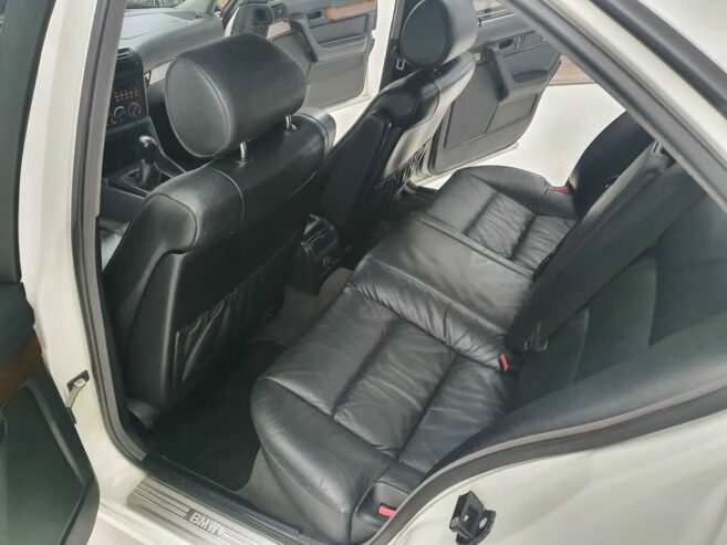 BMW 540i E34 V8 MANUAL!