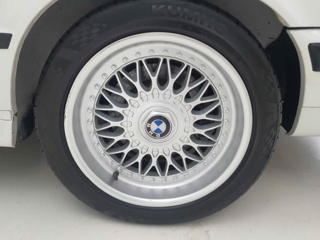 BMW 540i E34 V8 MANUAL!