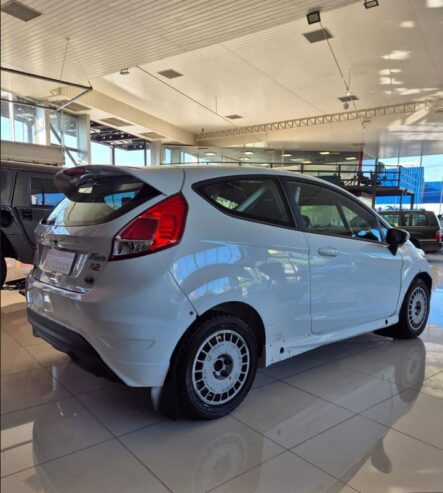 FORD FIESTA R2 2015