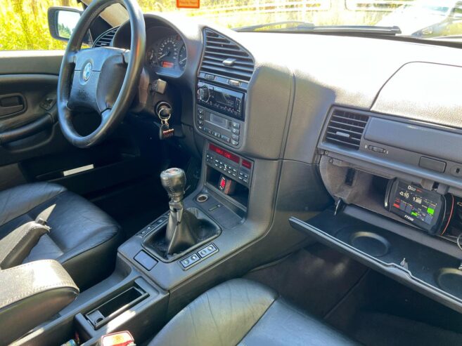 BMW 323i Touring Turbo