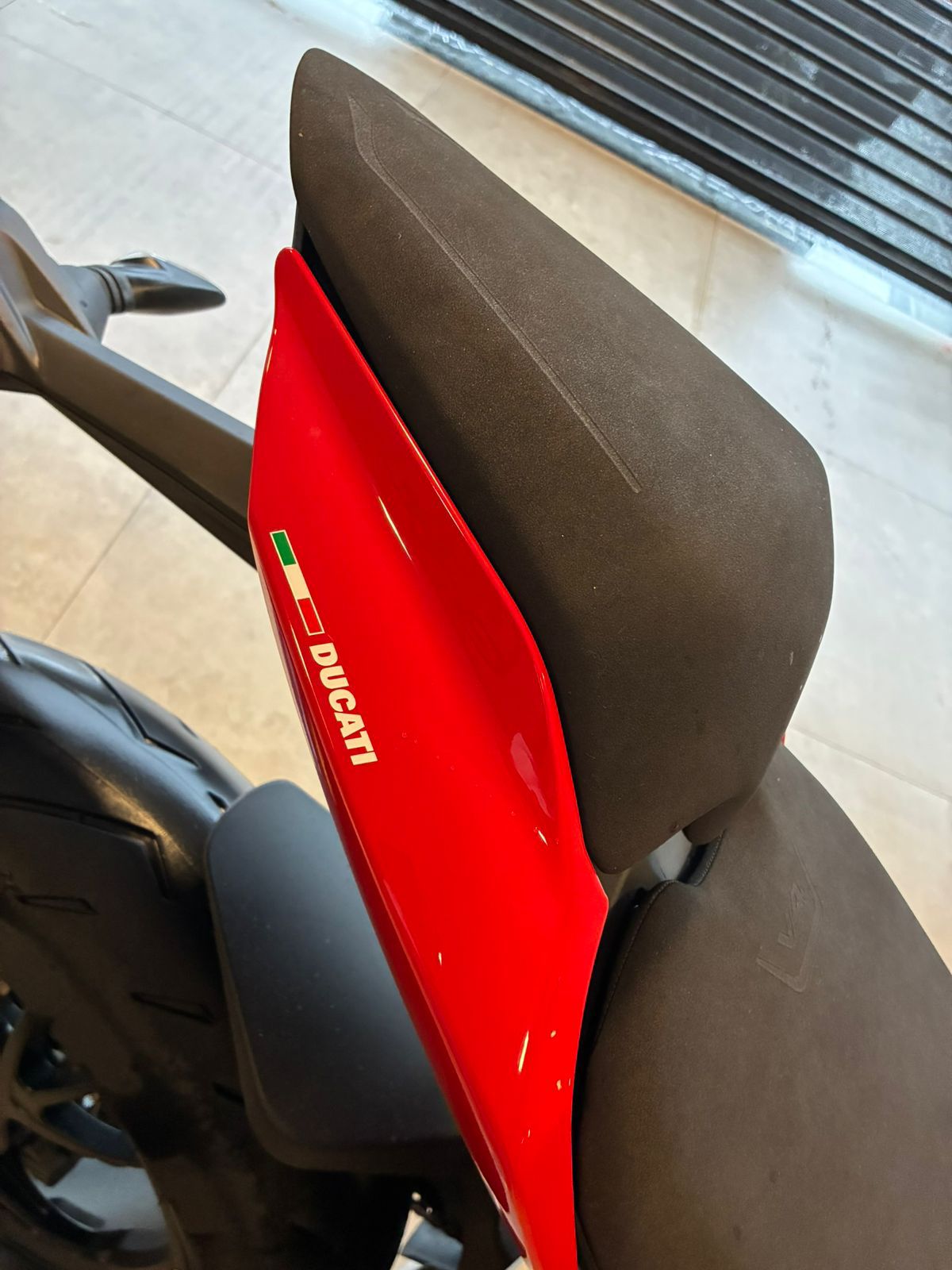 DUCATI STREETFIGHTER V4S