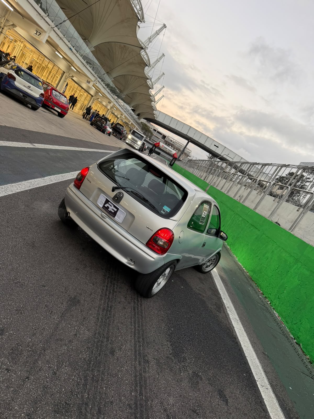 Corsa 2001 2.0 TRACKDAILY