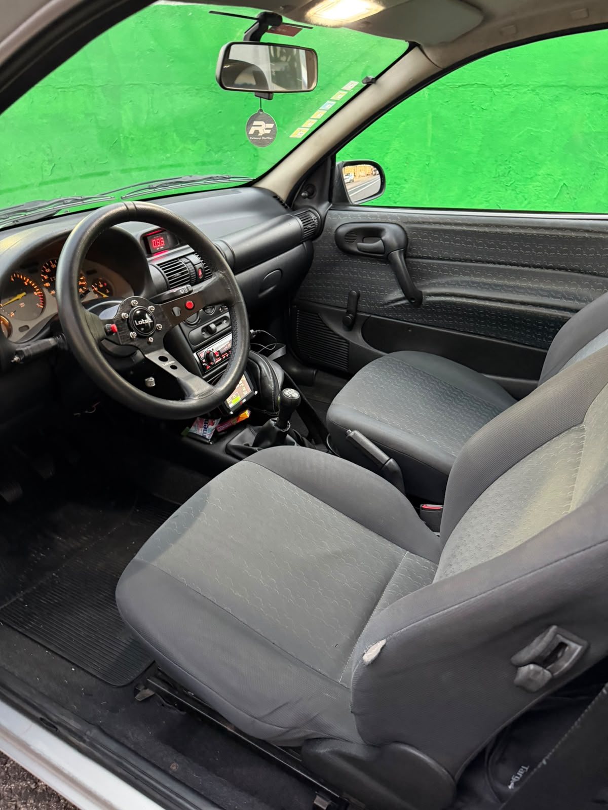 Corsa 2001 2.0 TRACKDAILY