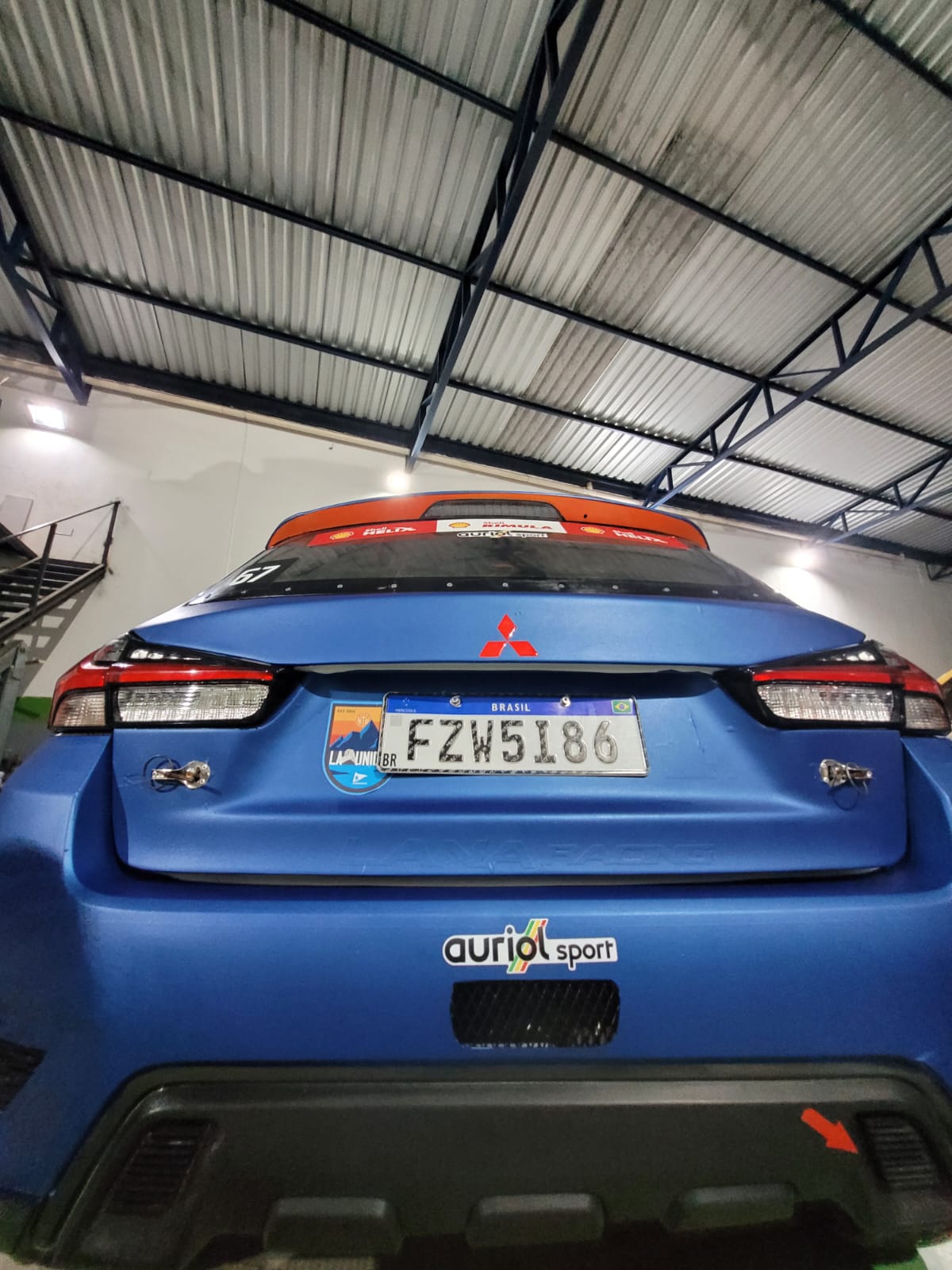 Mitsubishi Oultander R MITCUP